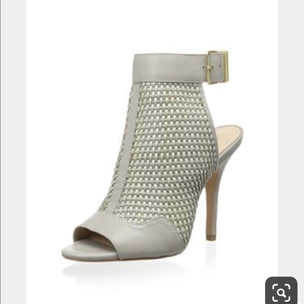 Pour LA Victoire peep toe York sandals